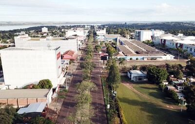 Centro comercial de Salto, otrora “la España’i del Paraguay”, ahora está en catástrofe económica y sus representantes exigen la ayuda del gobierno.