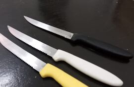 Los directivos denunciaron el hallazgo de tres cuchillos de mesa en el sanitario de la institución. / Imagen ilustrativa