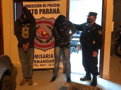 Los dos jóvenes quedaron detenidos en la comisaría 5ª a disposición del Ministerio Público.