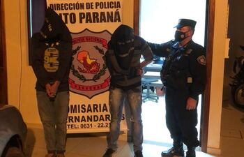 Los dos jóvenes quedaron detenidos en la comisaría 5ª a disposición del Ministerio Público.