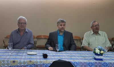 Ciudadanos franceses residentes en Paraguay informaron en rueda de prensa la preocupación por el cierre del consulado francés en Asunción que se concretó en el 2016.