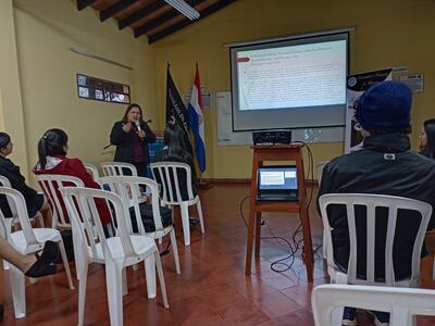 Seminario educativo de estudiantes de la carrera de ciencias de la educación de la Facultad de Filosofía UNA, filial San Juan Bautista, Misiones, temas: "caminando juntos por la inclusión universitaria."