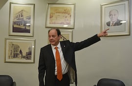 Oscar Vicente Scavone, vicepresidente 1º de Lasca, en la planta industrial de San Lorenzo.