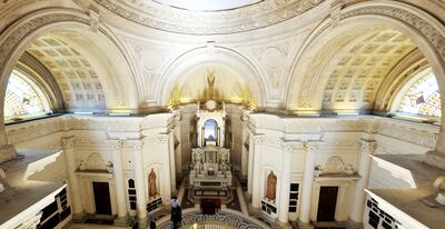 Vista del interior del Oratorio de la Asunción y Panteón de los Héroes, uno de los principales patrimonios arquitectónicos del país.