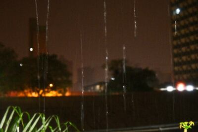 Intensa lluvia registrada anoche en microcentro de Asunción.