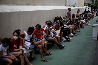 Moderna trabaja desde noviembre 2021 en una dosis especialmente dirigida a combatir la variante ómicron del coronavirus, ya dominante en el mundo.