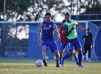 Rodrigo Rojas (i) y Francisco da Costa (d) están alineados de titular en Sol de América.