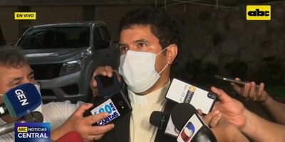 monseñor Amancio Benítez, vocero tras la reunión con el presidente Mario Abdo Benitez.