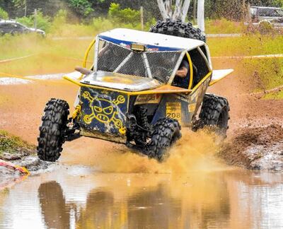 Gustavo Bazán y Guido Casola, campeones de la Clase TT2.