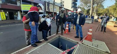 Patricia.Alvarenga <patricia.alvarenga@abc.com.py>
Destinatario	Fotografía <foto@abc.com.py>
Fecha	17-07-2021 14:48
RETIRO DE CABLES