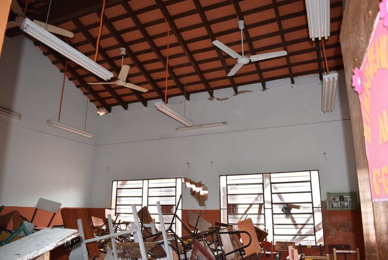 El aula del sexto grado ya estaba clausurada por las autoridades educativas del lugar porque no presentaba ninguna garantía