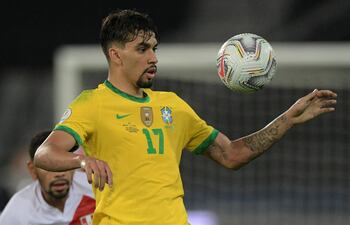 Lucas Paquetá marcó el gol de la victoria contra Perú.