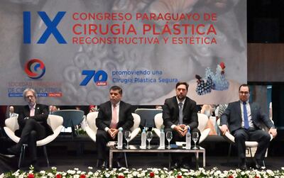 Congreso de cirugía plástica contó con 12 disertantes en el salón Galas Resort Yacht.