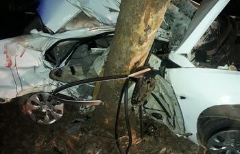 Así quedó el vehículo Hyundai tras el accidente.