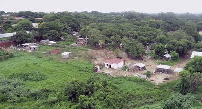 De a poco, los ocupantes van tomando más lugares en el predio ubicado detrás del Hospital de Neurosiquiátrico y del Ineram. Debido a esta situación, la cartera de Salud pidió intervención y de la fiscalía y un eventual desalojo.