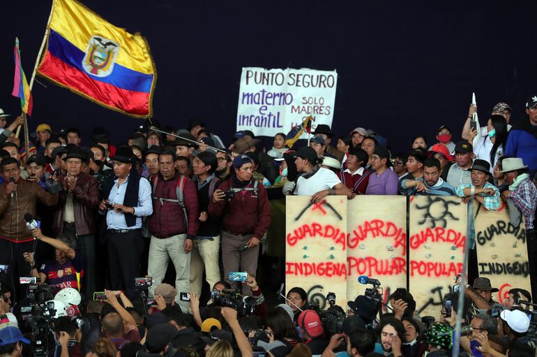 Octubre de 2019. La Confederación de Nacionalidades Indígenas de Ecuador (Conaie) pidió, durante las protestas antigubernamentales, al Ejército que retire su apoyo al presidente Lenín Moreno, en medio de una agudización de la crisis por las medidas económicas del Gobierno.