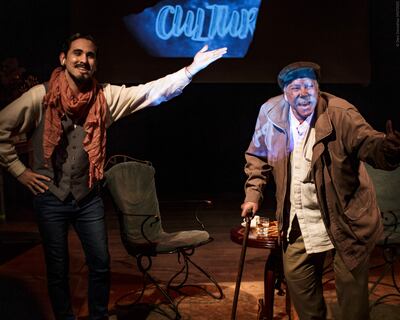 Daniel Vuyk y Ana Banks en una escena de la obra "¡No claudiqué!", que se presenta en la Manzana de la Rivera. Foto: Gentileza, Dani González.