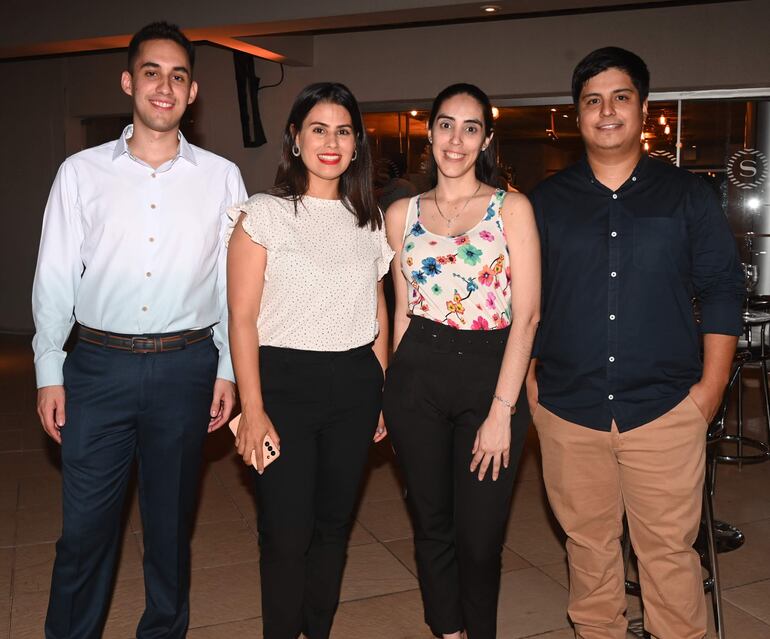 Maxi Saldívar, Elisa Escobar, Luz Morales y Gari Mendieta. 