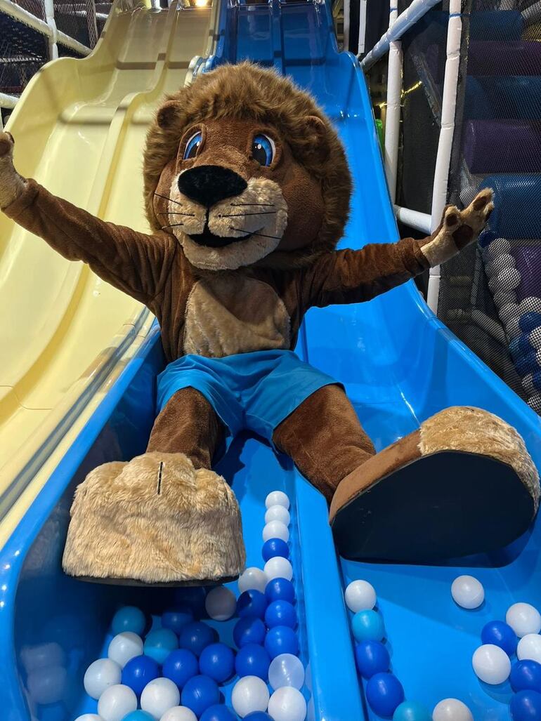 El León Muza se une a la familia de Multiplaza.