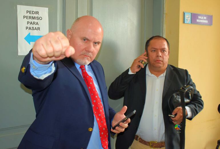 El Abogado Federico Campos López Moreira junto al Presidente de la Junta Departamental, Juan Rojas Sanabria (PLRA).