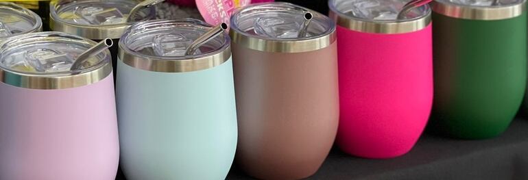 Coloridas guampas para la mamá que toma mate o tereré.