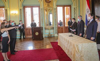 Patricia Frutos y Didier Olmedo juraron ayer en Palacio.