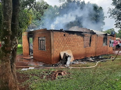 La vivienda fue consumida totalmente por el fuego.
