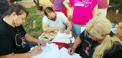 Líderes del movimiento Patria Nueva están registrando la cantidad de alimentos que se entregan a cada olla popular.  En San Antonio hay 21 ollas populares y en Ñemby hay  23.