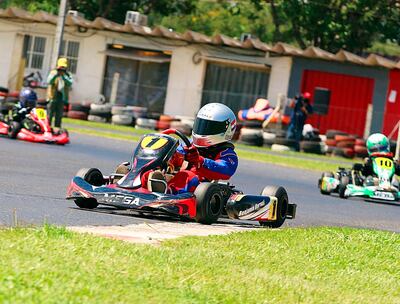 Benjamín Bernal fue el más veloz en lo que fue la categoría Cadete, superando a David Álvarez y Marcos Toledo. Ayer, en horas de la noche, compitieron los más grandes en las demás categorías.