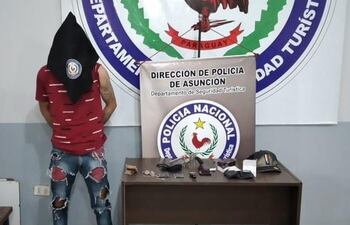 Detienen a un hombre armado y con orden de captura en la Costanera