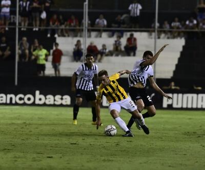 Libertad y Guaraní abren la disputa del torneo Apertura