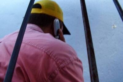 Las llamadas se ejecutaban desde la cárcel de Concepción y estas dos personas detenidas hoy iban a cobrar el dinero.