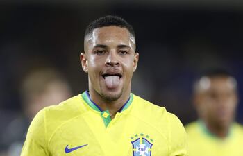 Vitor Roque, 18 años, prometedor delantero de la selección brasileña.