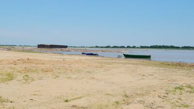 La costa del Río Paraguay en la zona de Villeta. El nivel ya llegó a 1,02 metros y las embarcaciones ya casi no tienen problemas para navegar.