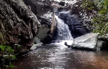 La cascada Ytororó que se encuentra dentro del parque ecológico Paso Carreta de San Roque González.