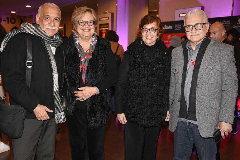 Ticio Escobar, Ana Scappini, Verónica Torres y Osvaldo Salerno.