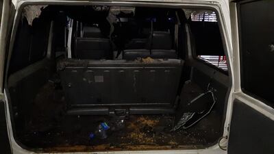 Mediante una rápida reacción, lograron sofocar el fuego antes de que consuma totalmente el vehículo.