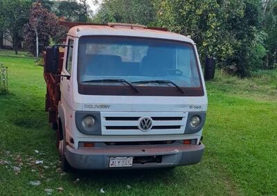 El camión de mediano porte quedó depositado en la comisaría local, a disposición del Ministerio Público.