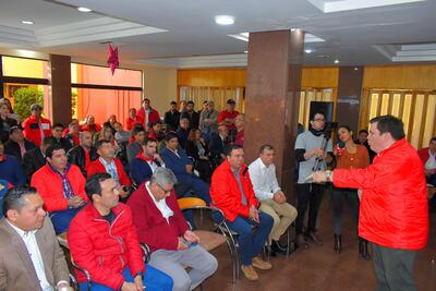 El precandidato a Gobernador de Guairá, César Luis Sosa, durante el acto de lanzamiento de precandidaturas a la Junta Departamental de Guairá.