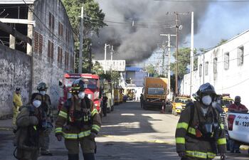 Incendio de frigorífico zona Tablada Nueva