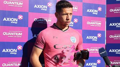 Juan Espínola, 26 años, golero paraguayo de Godoy Cruz.