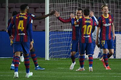 Barcelona goleó y mantiene opciones de campeonato