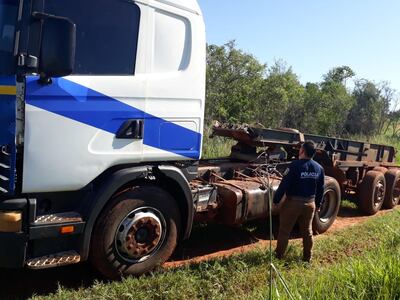 El camión fue recuperado en la ciudad de Juan León Mallorquín.