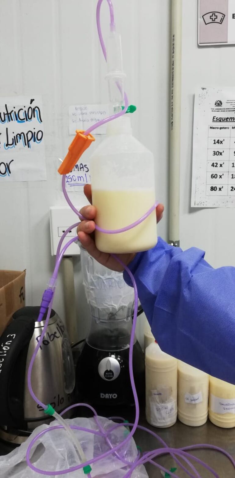 Los nutricionistas tienen una ardua labor diaria para que se brinde alimentación adecuada a los pacientes internados.