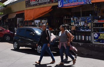 Pedro Juan Caballero reactiva de apoco su comercio de venta a turistas.