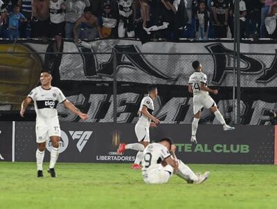 Olimpia festejó en el Defensores ante Patronato