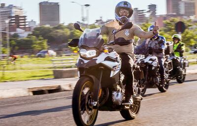Dueños de las BMW Motorrad participaron de una caravana que se realizó en la Costanera de Asunción, para despedir este 2020.