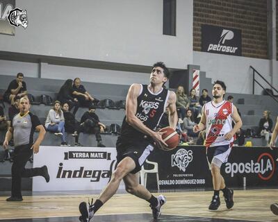 El Kings Poisson se apresta a “clavar” seguido por Martí.