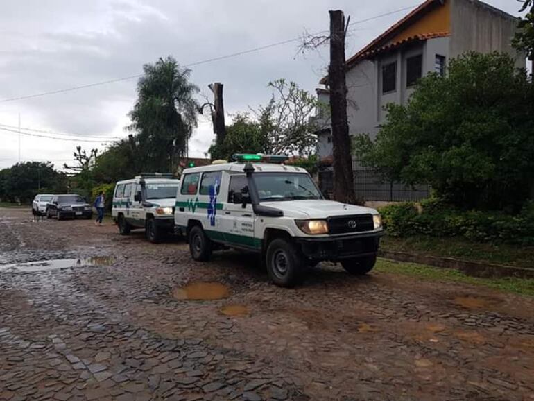 Las personas dejan el albergue luego de cumplir la cuarentena