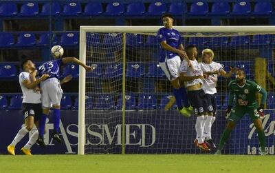 Sol y Resistencia empataron en Villa Elisa